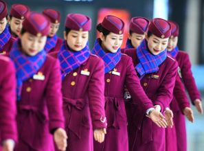 动妹 礼仪培训 苦练内功备战春运