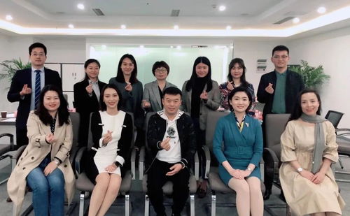 重庆市甘肃商会举办商务礼仪与企业保险资产规划专题讲座