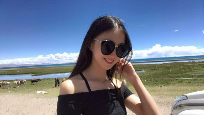 品味山城，礼遇人生——记重庆师范大学胡晓同学的礼仪与美食之旅